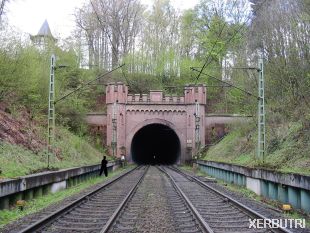 Tunnel van Botzelaer