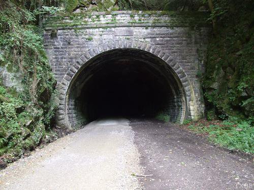 De tunnel van Maredsous