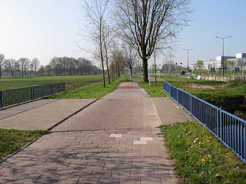 Bridge crossing the Dommel, Eindhoven