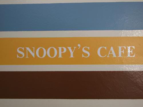 Snoopy's café